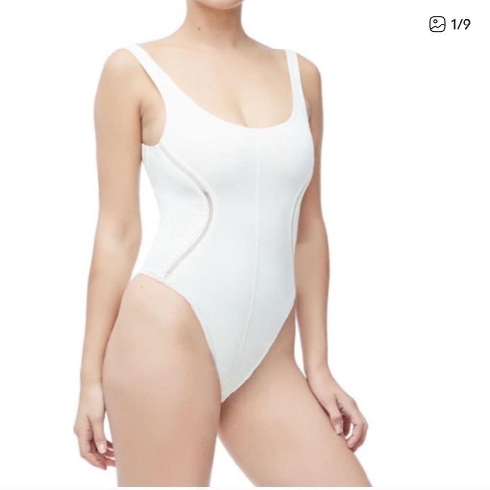 Good American White Bodysuit Sz 1 (Small)
